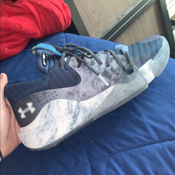 under armour sub zero shoes